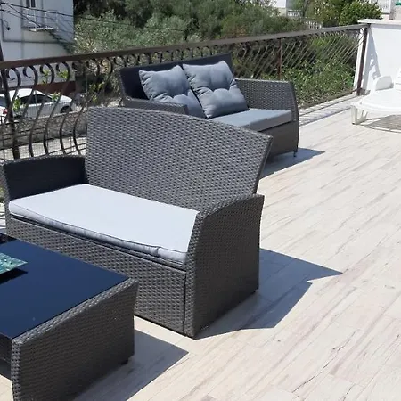 Jelaska 아파트 산책길