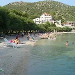 Jelaska * מרינה
