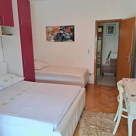 Apartment Jelaska Marina