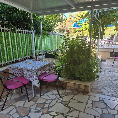 דירה Jelaska