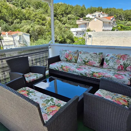 Jelaska Apartment *